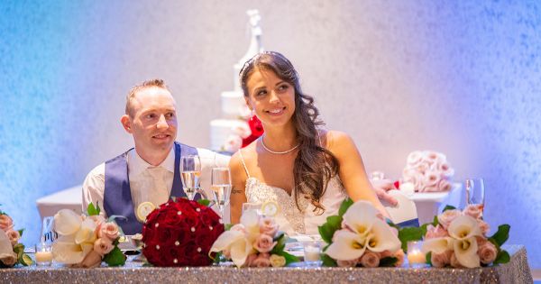 Who Pays for the Wedding? A Guide for Engaged Couples